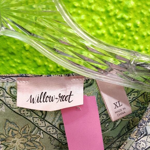 A New Day Women's Green Patterned Top - Picture 2 of 2